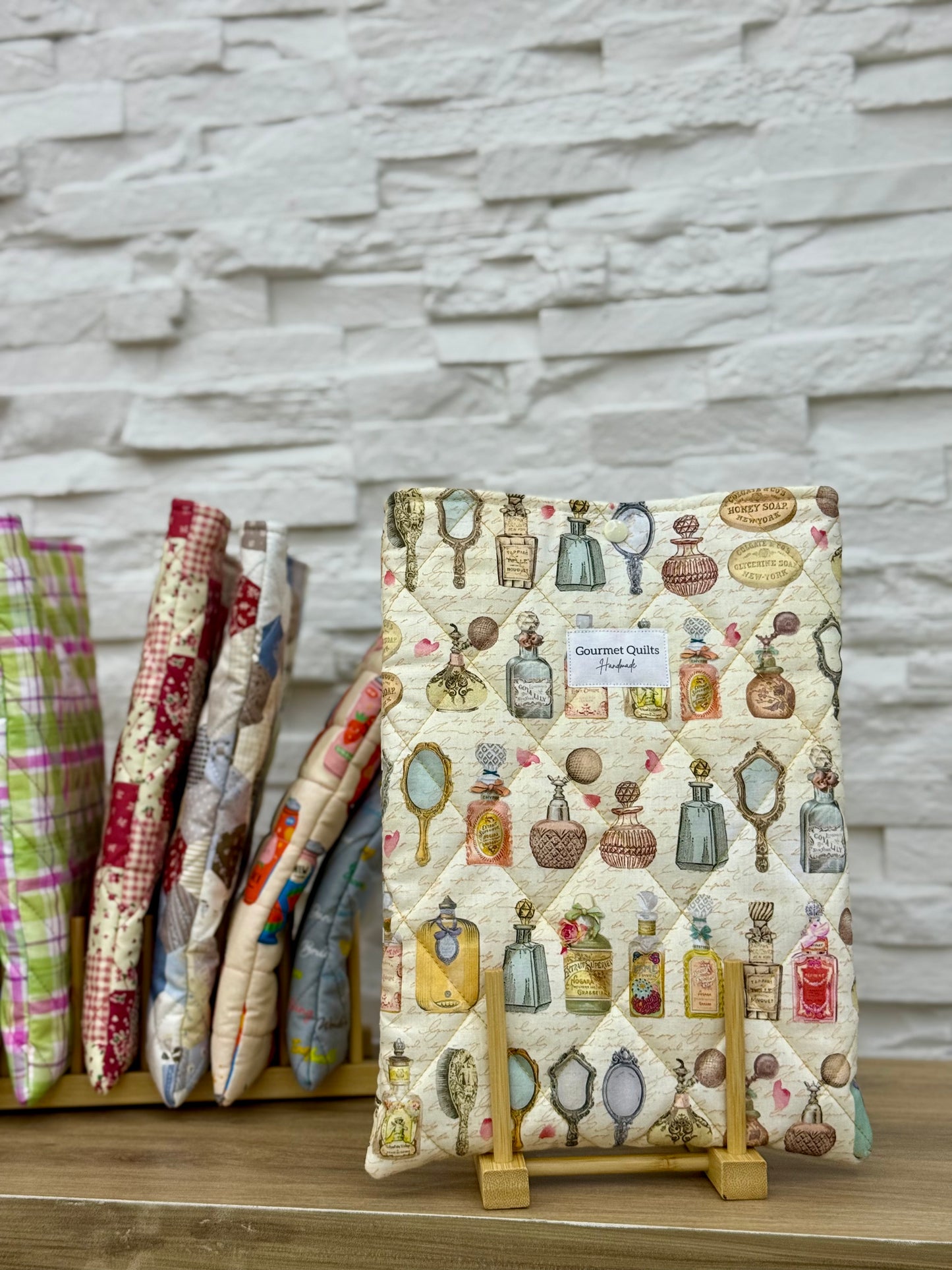 Quilted Book & Ipad sleeves (medium)