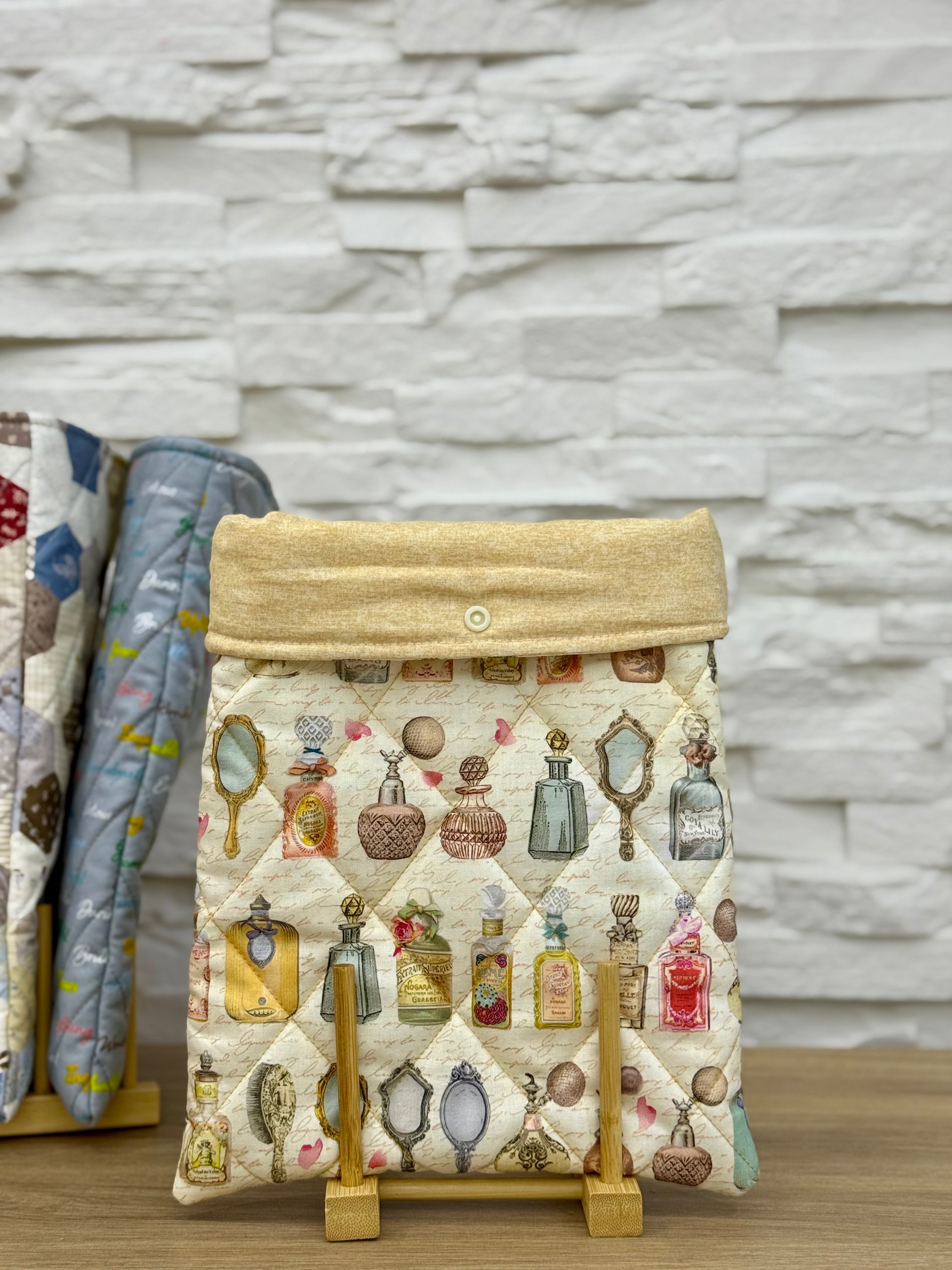 Quilted Book & Ipad sleeves (medium)